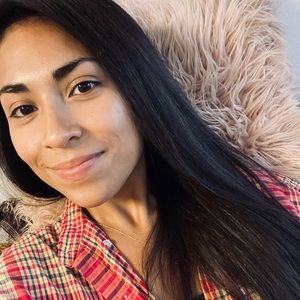 Meet your Posher, Stephanie